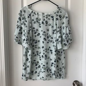 Blue Floral Tieback Top with Ruffle Sleeves